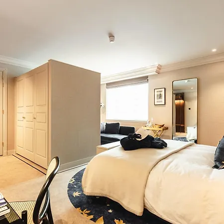Hotel 717-3