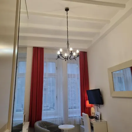 Connection Guesthouse-2