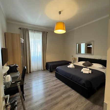 Rhs Rienzo Suites Guesthouse-3