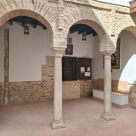 Hospedería Monasterio de San Leandro-2