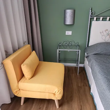 Berry Rooms-2