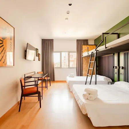 Wonder Hostel-2