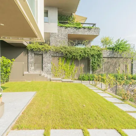 Pureview Luxury Suites - Adultsonly By Rent All Como-3