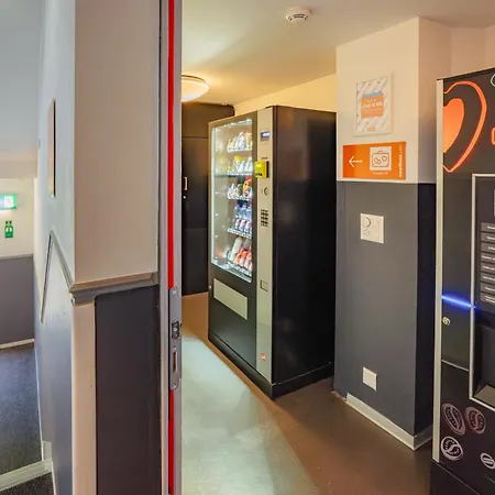 easyHotel Zürich City Centre-3