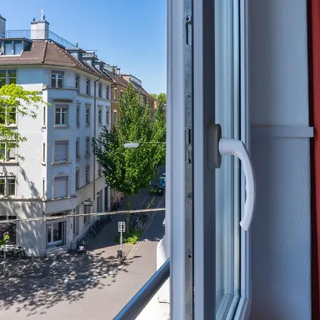 easyHotel Zürich Limmatplatz-2