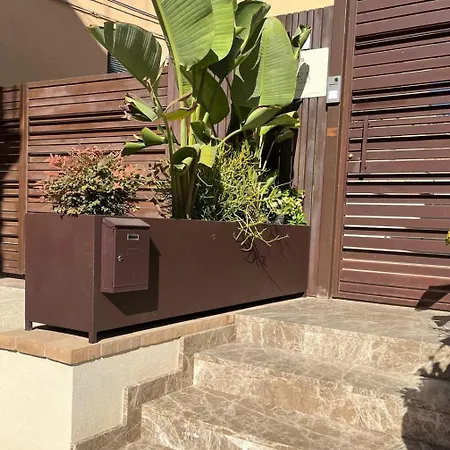 Hera Rooms And Suites-2