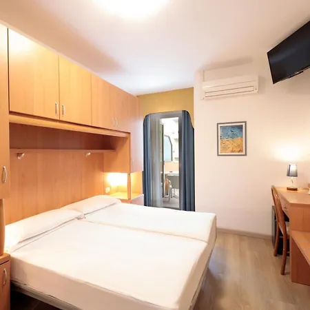 Hotel Garni Losanna-3