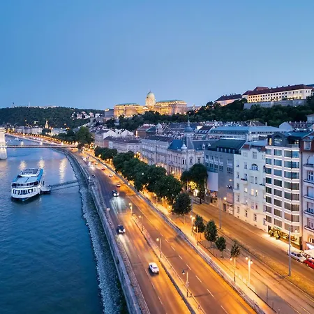 Boutique Hotel Victoria Budapest-3