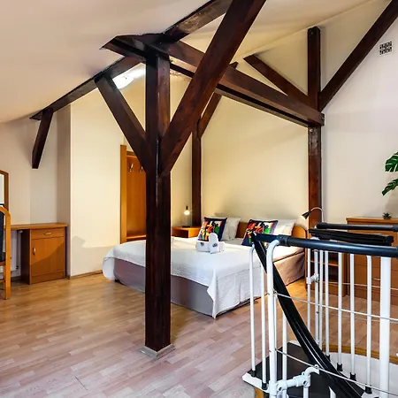 Kosmopolita Rooms-3