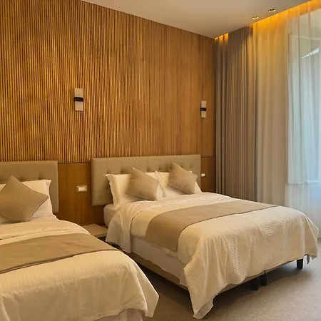 Luxe Roma-2
