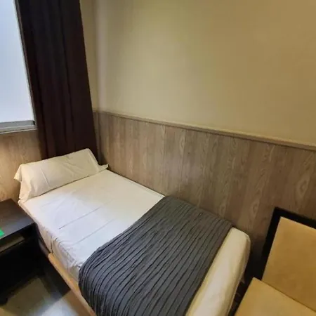 Plaza Dort Rooms I-3