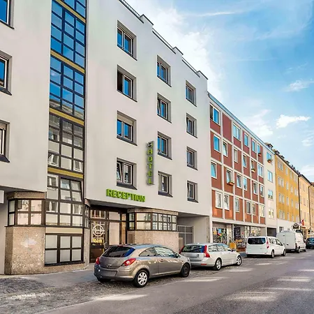 B&B Hotel Muenchen-Hbf-3
