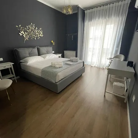 Isvi Bari Comfort Rooms-3
