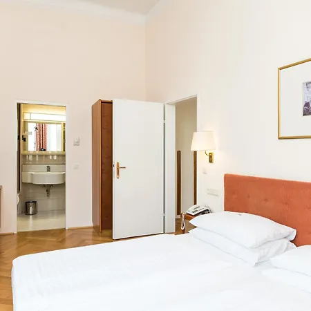 Hotel Johann Strauss-3