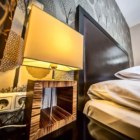 Charm Hotel Budapest - Formerly Boutique Hotel Budapest-2