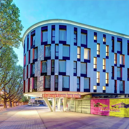 Hilton Garden Inn Stuttgart Neckarpark-2