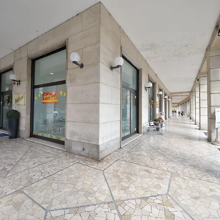 Hotel Ferrari-2