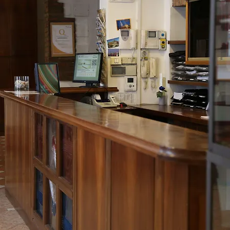 Hotel Mantegna Stazione-2