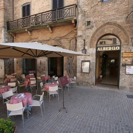Hotel La Cisterna-3