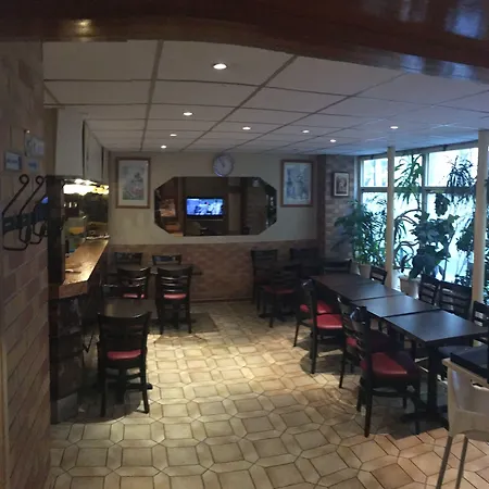 Hotel Jarry Confort-3