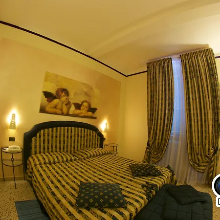 Hotel La Luna-3