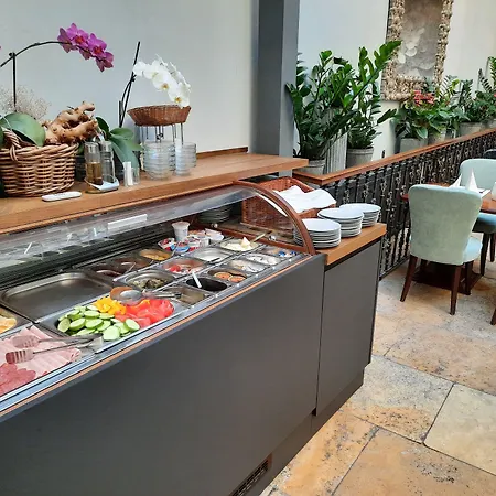 Antik Hotel Prague-3