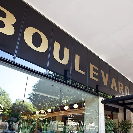 Boulevard Plaza-3