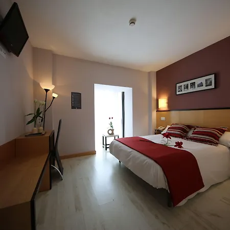Hotel Alda Entrearcos-2