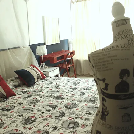 Feel Hostels Soho Malaga-2