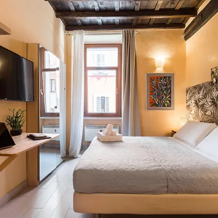 Trinitadeimonti Guest House-2