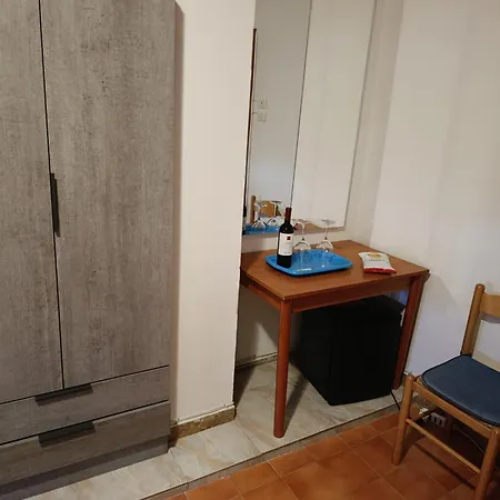 L'Aragosta Guesthouse-3