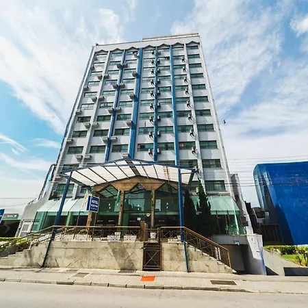 Hotel Golden Park Curitiba By Nacional Inn-3