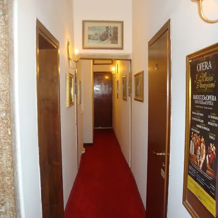 Hotel Casa Linger-2