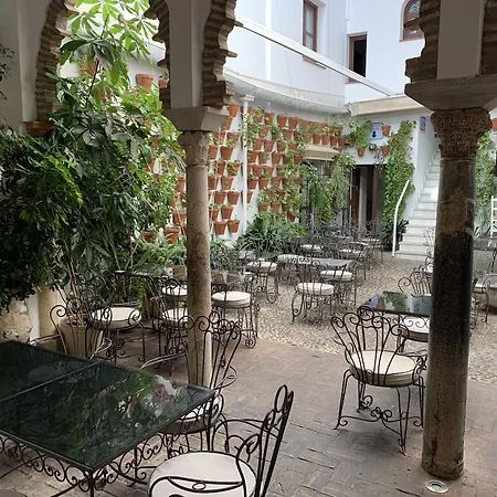 Hotel La Chiquita-2