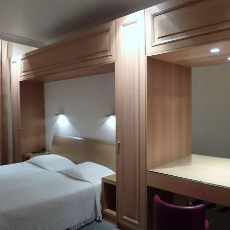Hotel Du Vieux Marais-2