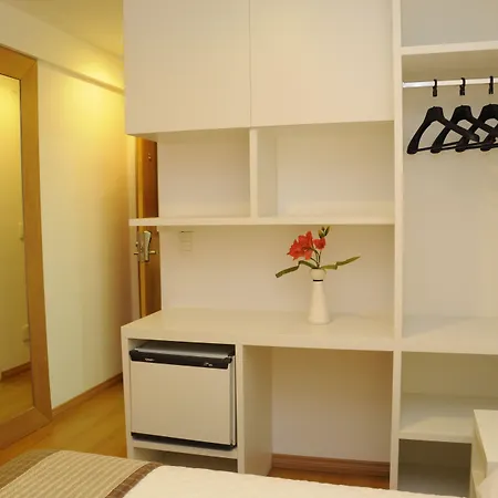 Hotel Shelton-2