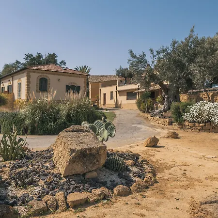 Villa La Lumia B&B Suites&Apartments-3