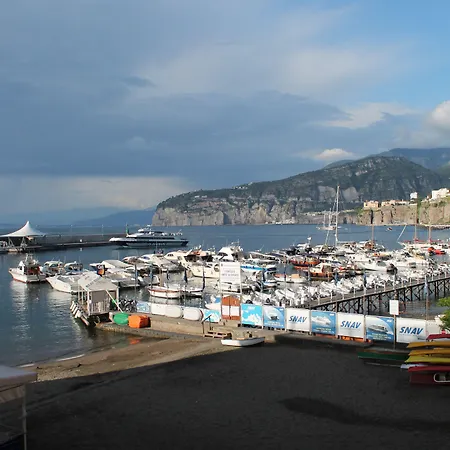 Surriento Suites-3