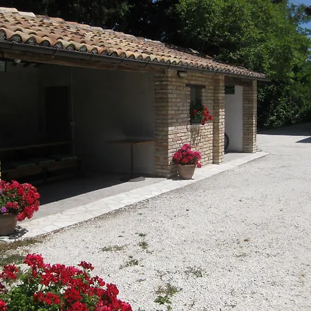 B&B-Country House-Appartamenti Ai Cipressi-3