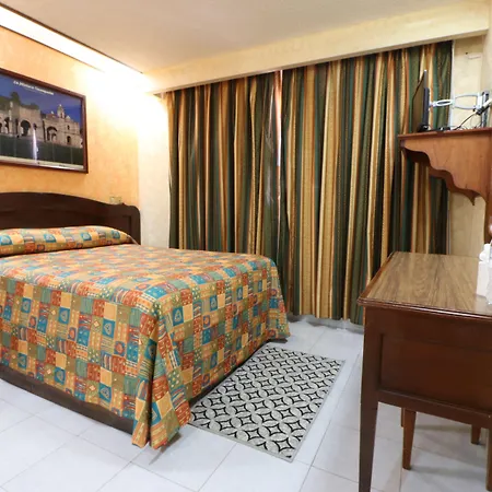 Hotel Isabel I-3