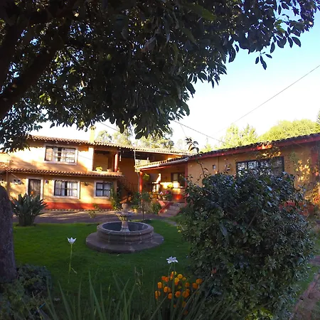 Villa Patzcuaro Garden Hotel&RV Park-2