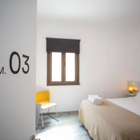 8 Rooms Tarifa-3