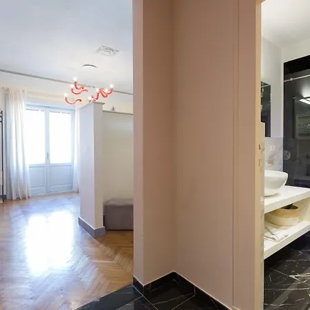Tritone 125 Suite-3