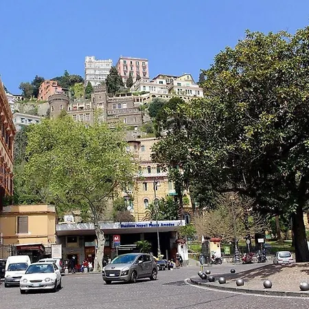 Amedeo Square-3