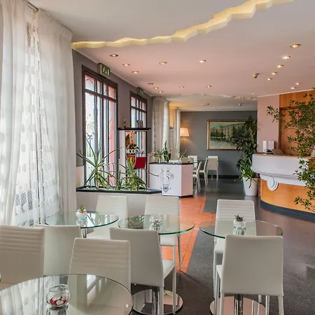 Hotel Daunia-3