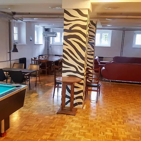 C - Punkt Hostel-3