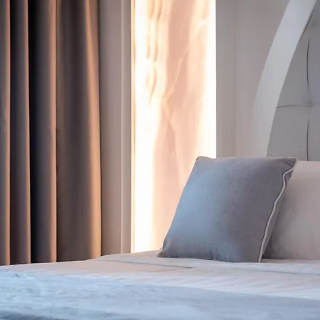 Diamond Suite-3