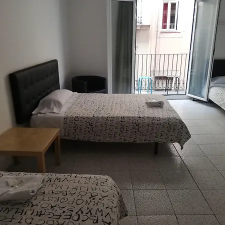 Hostal River-3