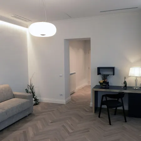 Spagna Luxury Rooms-2