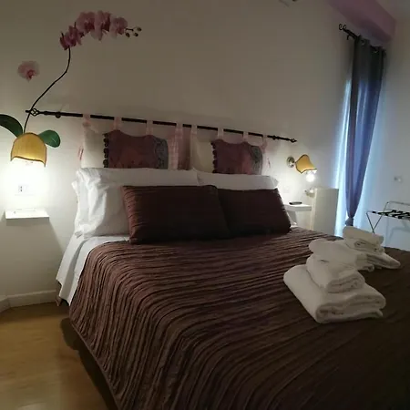 Julius Caesar Home-3
